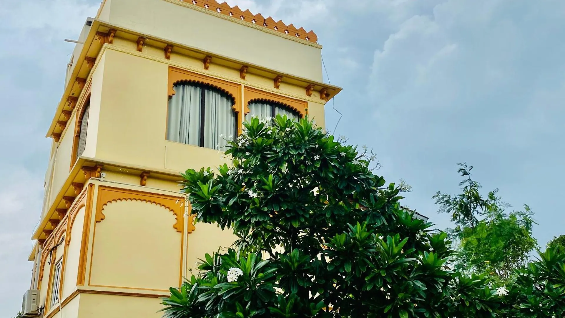 Udai Valley Resort - A Riverside Destination Wedding Resort Nai